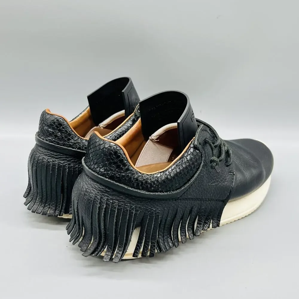 ESSEutESSE Shoes Women 7.5 Black Pebbled Leather Fringe Low Top Sneakers Comfort